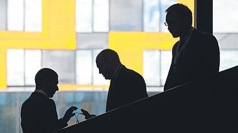 Если где-то форс-мажор у нас порой честно жить не хочет