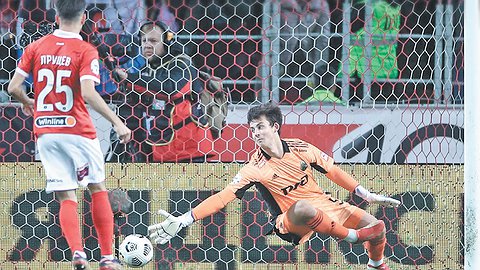 В «Локомотиве» конфликт с футболом?