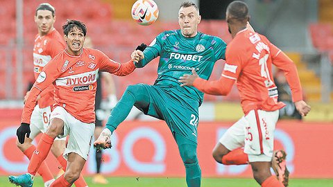 Дзюба превратился в тень